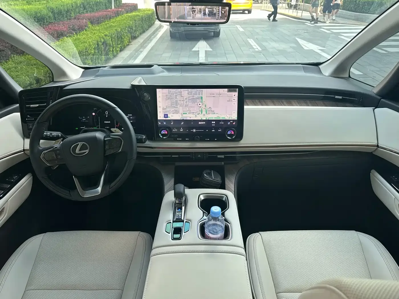 Lexus Lexus LM 2025 Model 500h Six-Seater Prestige Edition — Фото автомобиля 10
