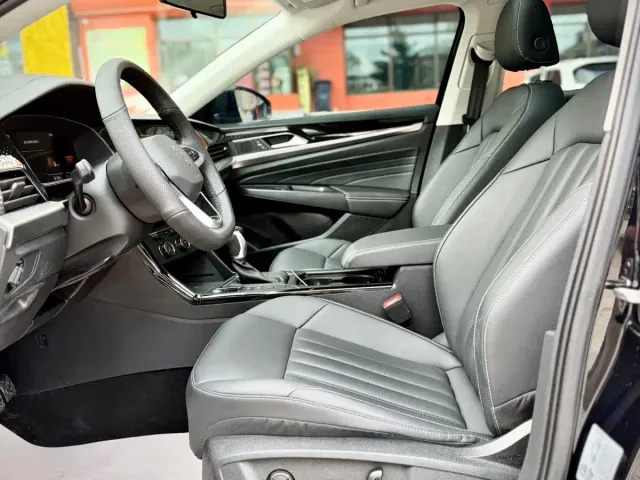 Volkswagen Passat — Фото автомобиля 10