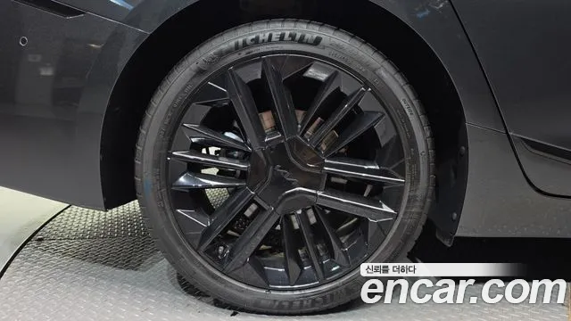 Kia K8 (New) Hybrid — Фото автомобиля 5