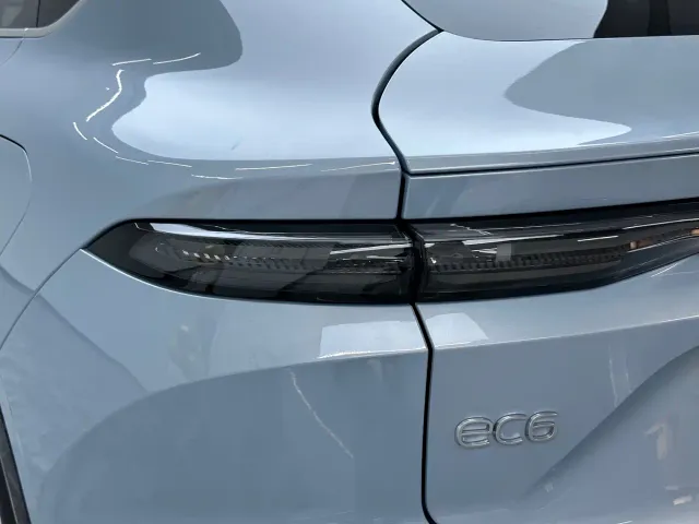 Nio EC6 — Фото автомобиля 18