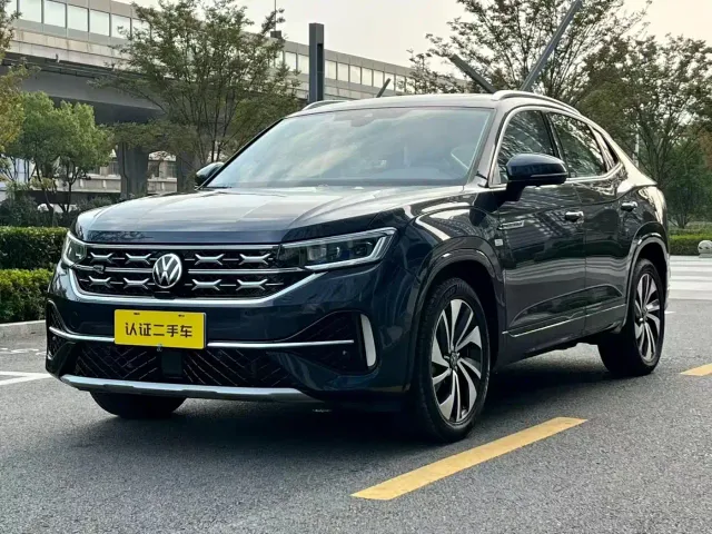Фотография автомобиля — Volkswagen Tayron X