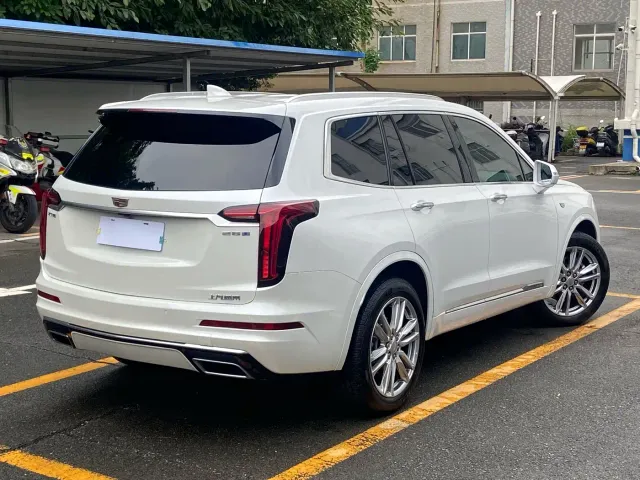 Cadillac XT6 — Фото автомобиля 4