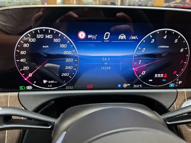 Mercedes-Benz E-Class — Фото автомобиля 13