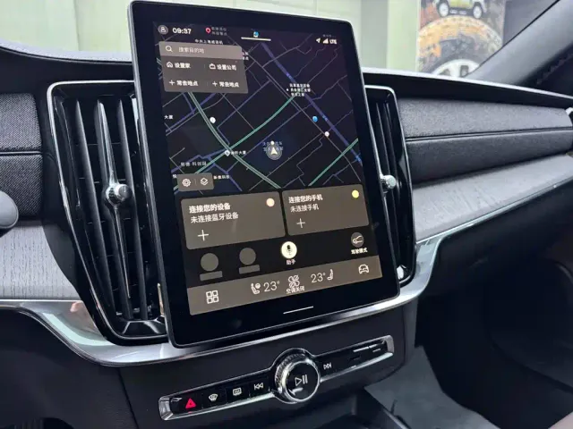Volvo S90 — Фото автомобиля 16