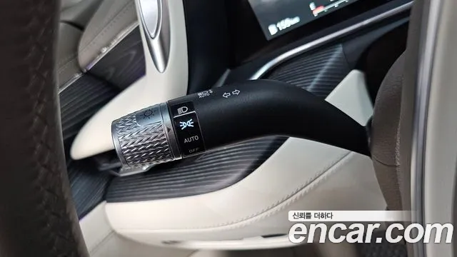Genesis G90 Бензин 3.5 турбо AWD — Фото автомобиля 23