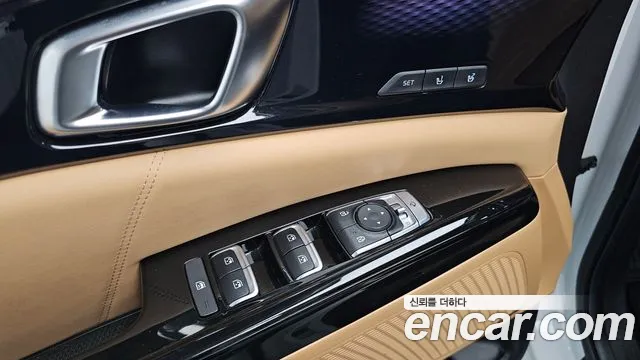 Kia Canival — Фото автомобиля 16
