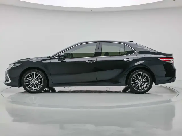 Toyota Camry — Фото автомобиля 11