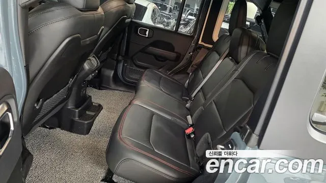 Jeep Wrangler JL — Фото автомобиля 17