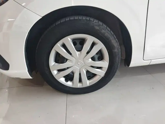 Honda Fit — Фото автомобиля 24