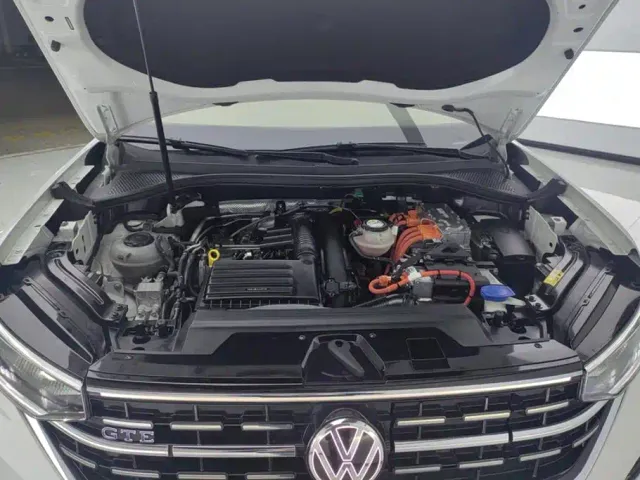 Volkswagen Tayron GTE Plug-in Hybrid — Фото автомобиля 10