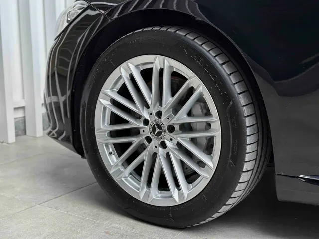 Mercedes-Benz S-Class — Фото автомобиля 27