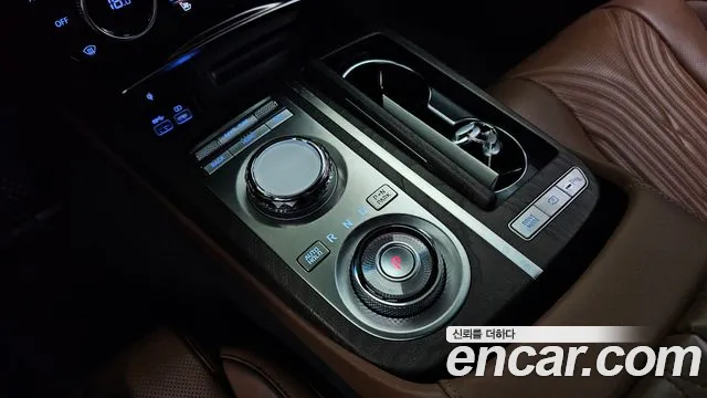 Genesis G80 Бензин 2.5 турбо 2WD — Фото автомобиля 9