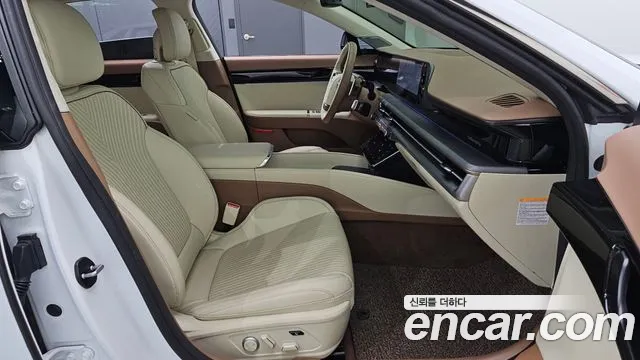Hyundai Grandeur GN7 — Фото автомобиля 16