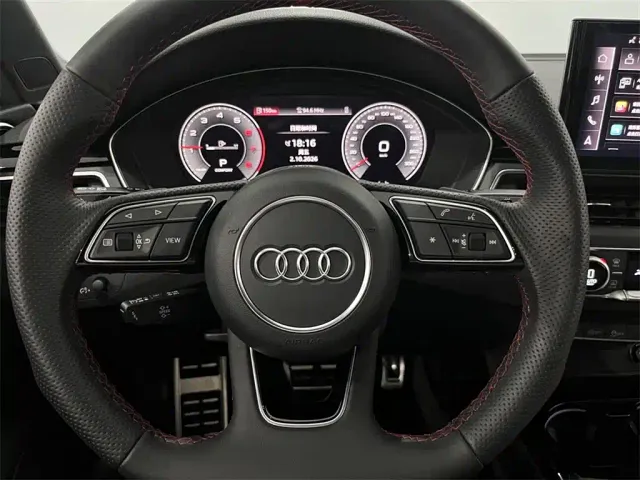 Audi A4L — Фото автомобиля 11