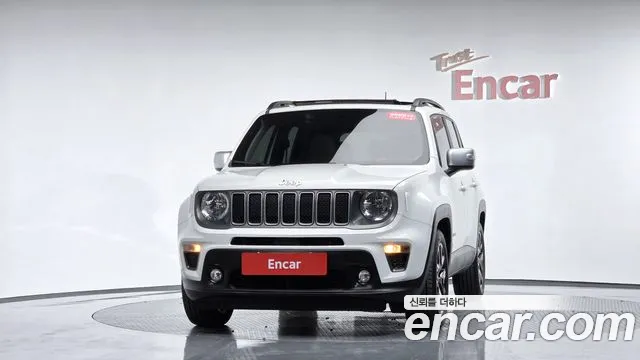 Jeep Renegade — Фото автомобиля 3