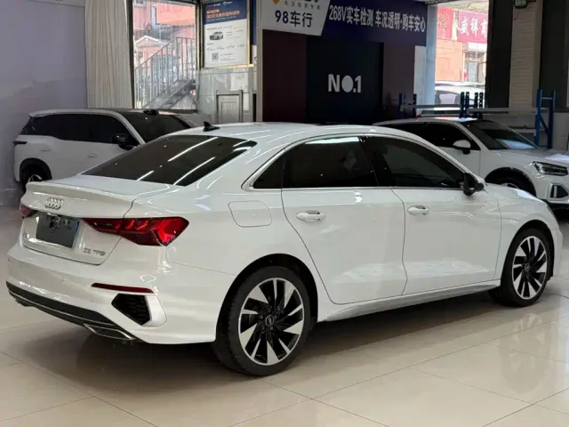 Audi A3 — Фото автомобиля 4