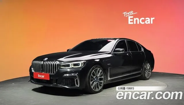 Фотография автомобиля — BMW 7 Series