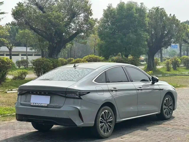 Chery Fulwin A8 — Фото автомобиля 9