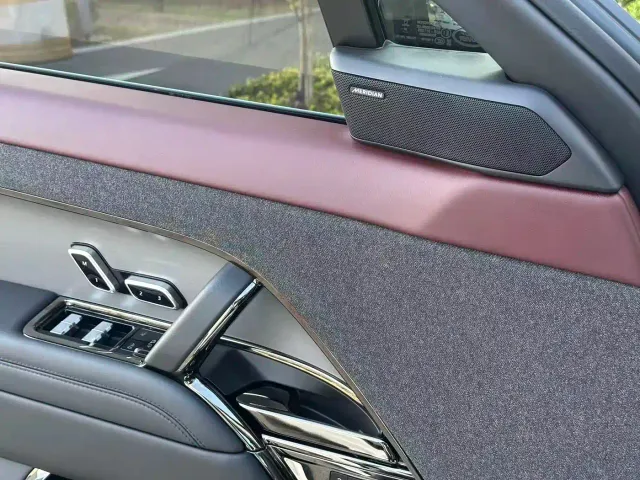 Land Rover Range Rover Sport — Фото автомобиля 20