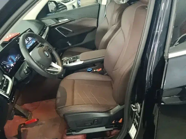 BMW X1 — Фото автомобиля 14