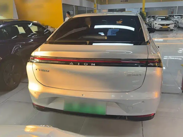 GAC Aion S MAX — Фото автомобиля 10