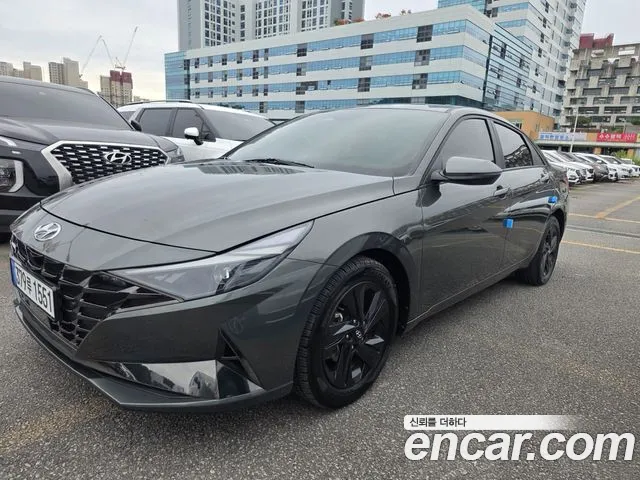 Hyundai Avante CN7 — Фото автомобиля 2