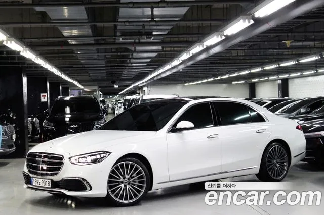 Mercedes-Benz S-Class — Фото автомобиля 3