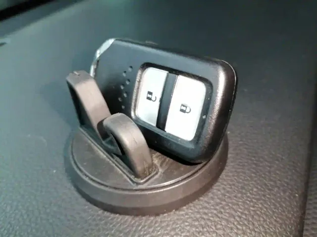 Honda Fit — Фото автомобиля 8
