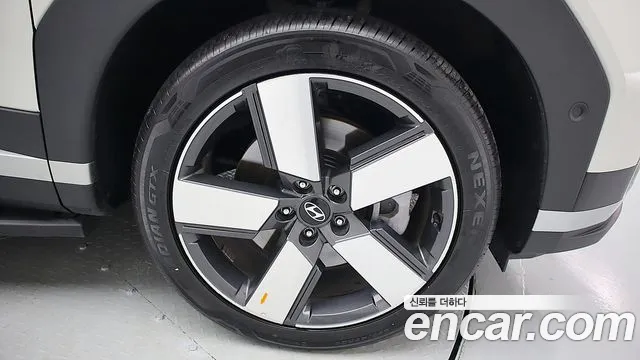 Hyundai Santa Fe MX5 — Фото автомобиля 20