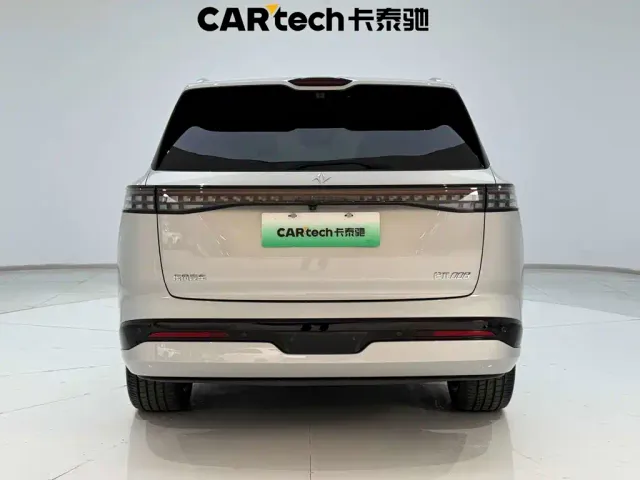 Dongfeng eπ 008 — Фото автомобиля 9