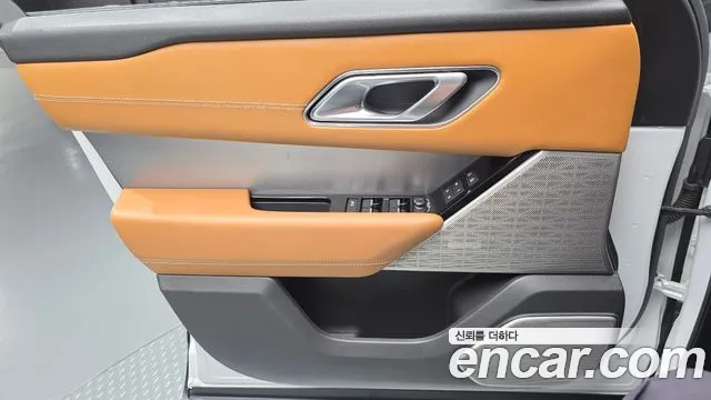 Land Rover Range Rover Velar — Фото автомобиля 24