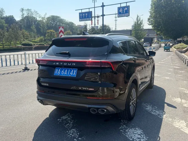 Jetour X70 Plus — Фото автомобиля 6