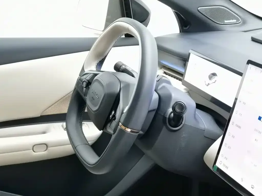 Lynk & Co Lynk & Co Z20 2025 530km RWD Max — Фото автомобиля 22