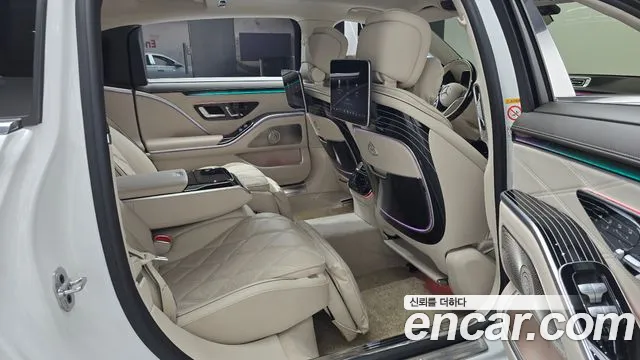 Mercedes-Benz S-Class — Фото автомобиля 4