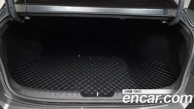 Hyundai Avante CN7 — Фото автомобиля 20