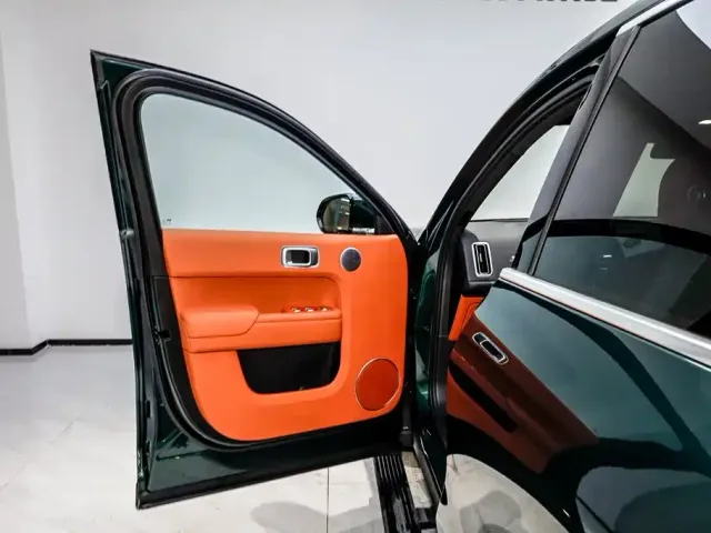 Li Auto Li L8 2025 Max Smart Renewal Edition — Фото автомобиля 15
