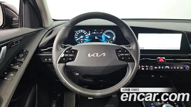 Kia Niro Niro (New) — Фото автомобиля 21