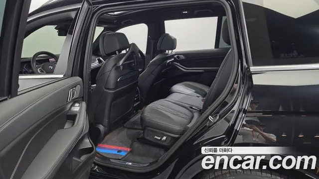 BMW X7 — Фото автомобиля 11