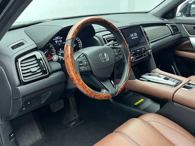 Honda UR-V — Фото автомобиля 13