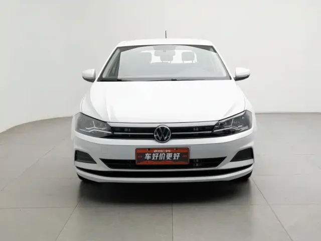 Volkswagen Polo — Фото автомобиля 3