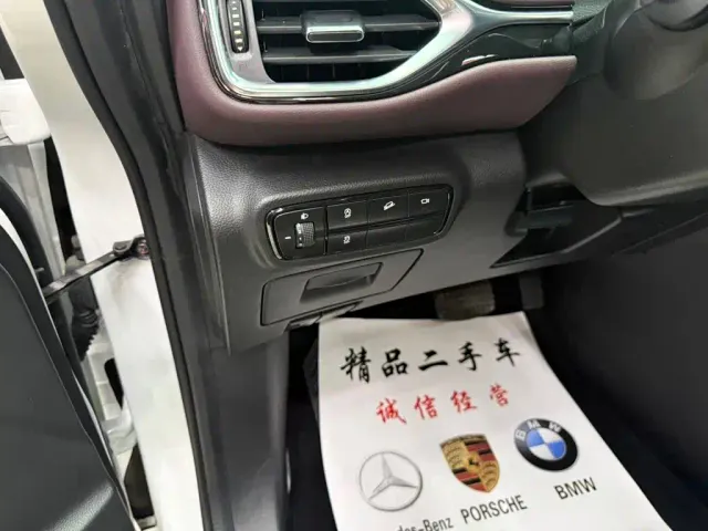 GAC Trumpchi M6 — Фото автомобиля 9
