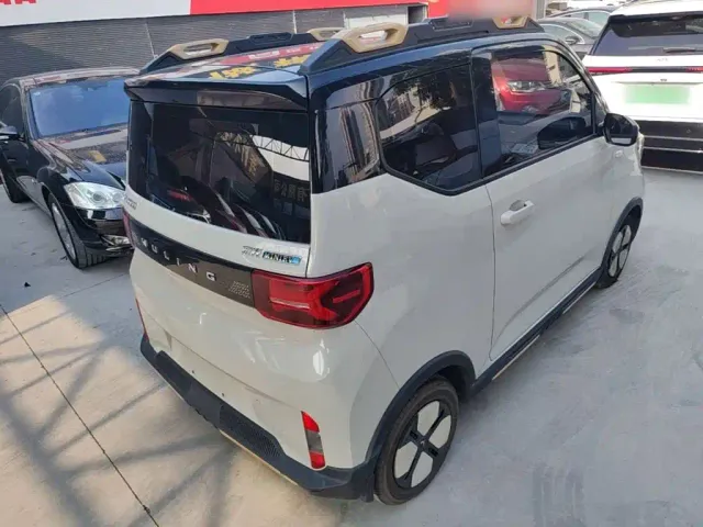 Wuling Hongguang Mini EV — Фото автомобиля 6