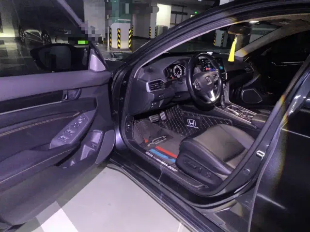 Honda Accord — Фото автомобиля 17