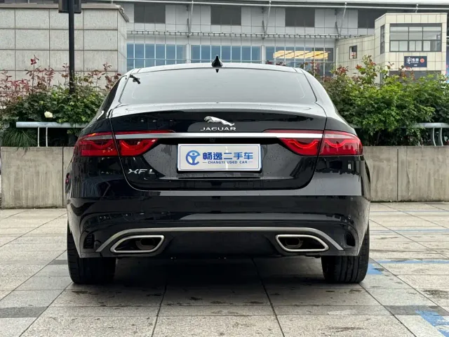 Jaguar XFL — Фото автомобиля 4