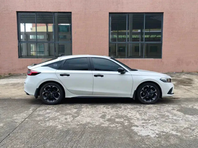 Honda Civic — Фото автомобиля 4