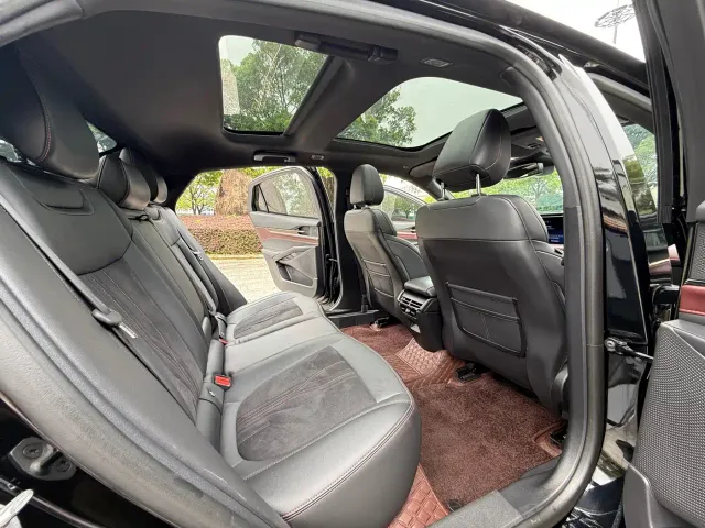 Ford Mondeo — Фото автомобиля 12