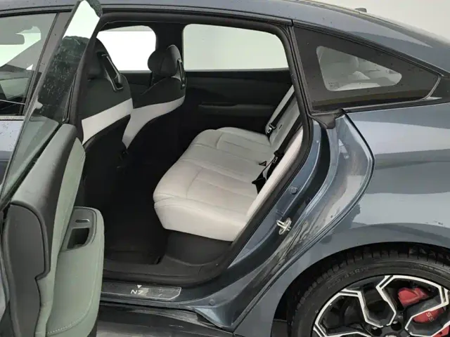 Nissan N7 — Фото автомобиля 11