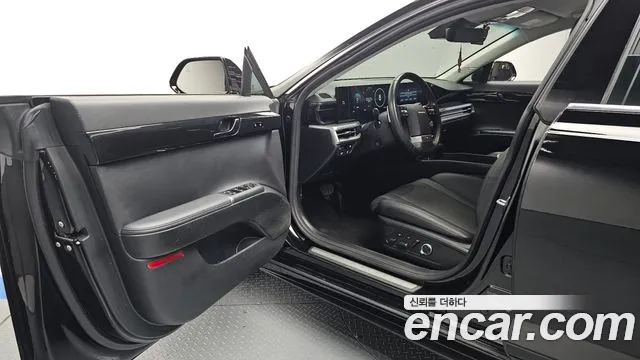 Hyundai Grandeur GN7 — Фото автомобиля 10