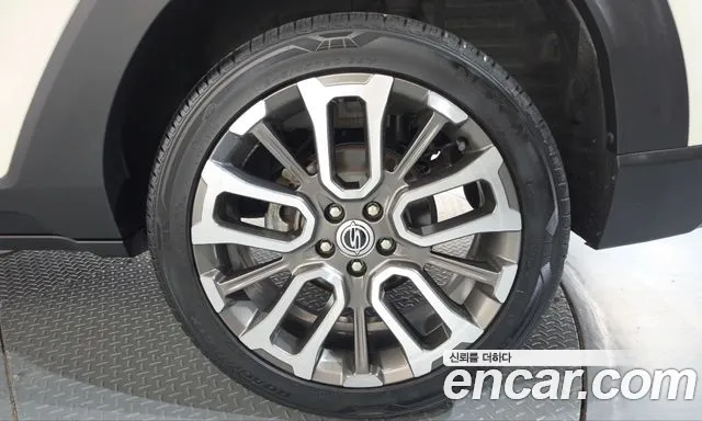 KGM Torres — Фото автомобиля 6