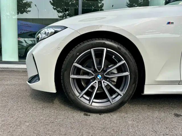 BMW 3 Series — Фото автомобиля 13